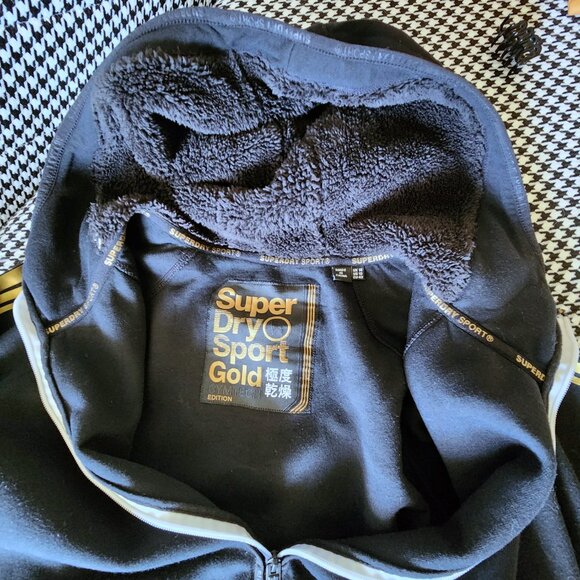NWOT SuperDrySport Gold Warm Hooded Sport Jacket with gold trim. Sz 10 US - Picture 8 of 12